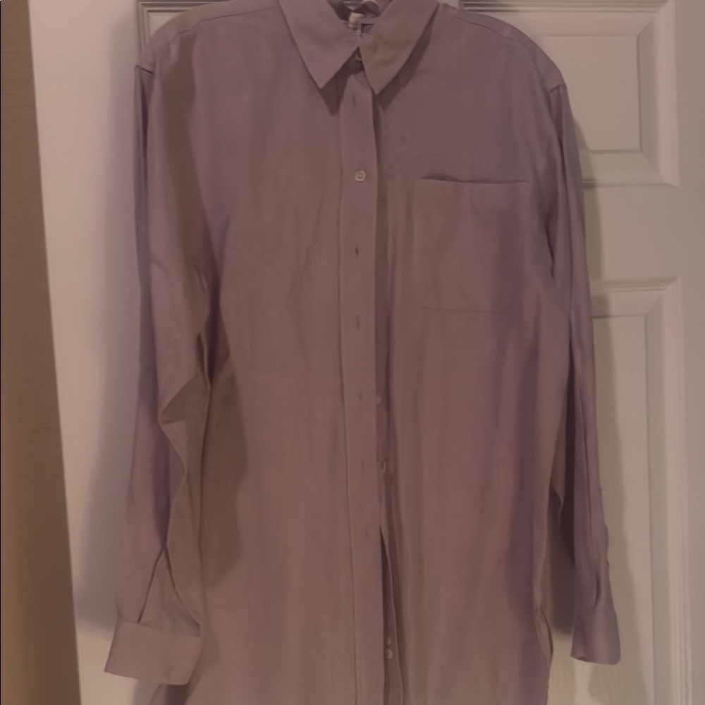 Lord & Taylor Women’s Classic Lavender Shirt M - Picture 1 of 5